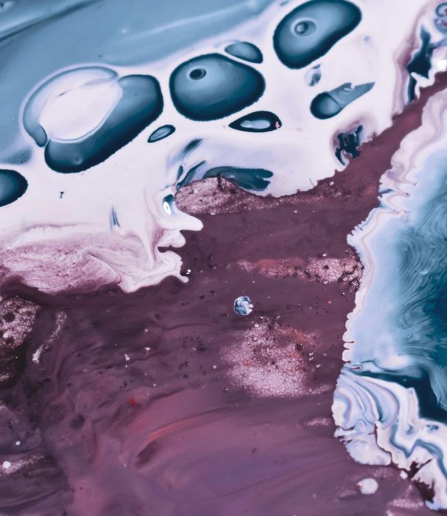 Flowing geometric shapes representing fluid body movement